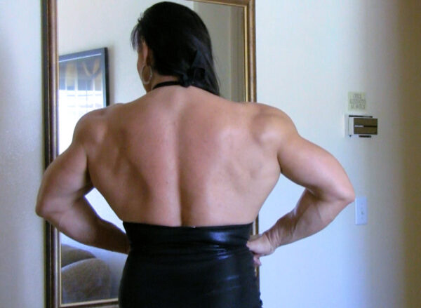 IB - The Sexy and Feminine Jana - Image 4