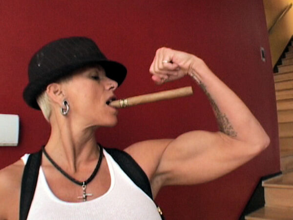 Goddess Heather - Smokin' Goddess