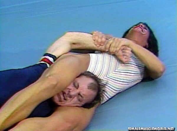 VV - Real Mixed Mat Action with Jennifer and Larissa - Image 4